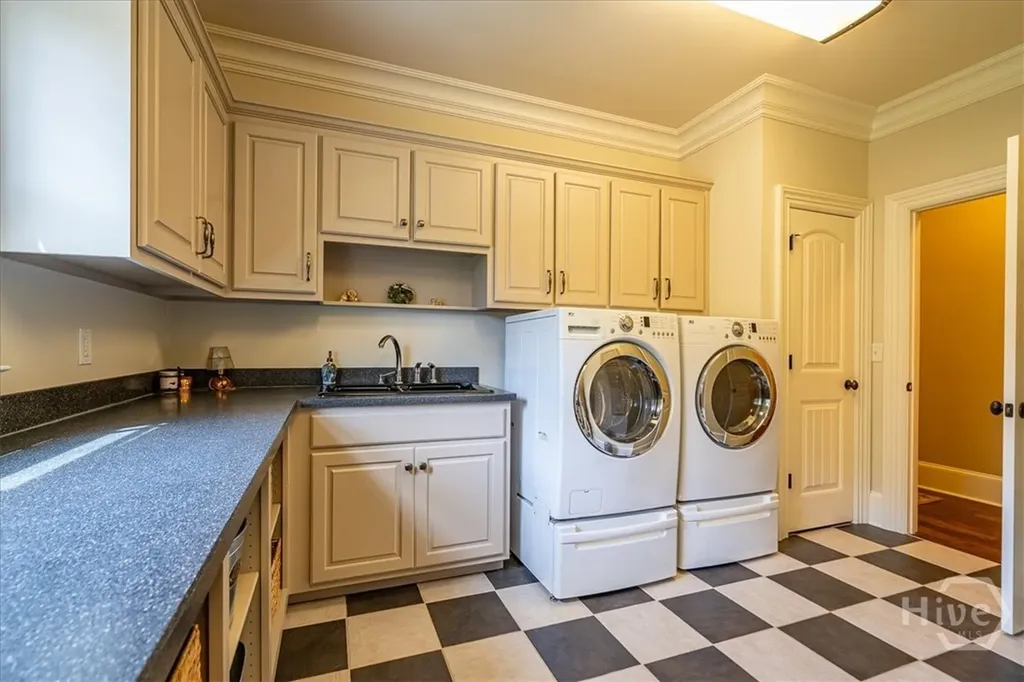 2481 Lakewood Manor Drive Athens GA 30606