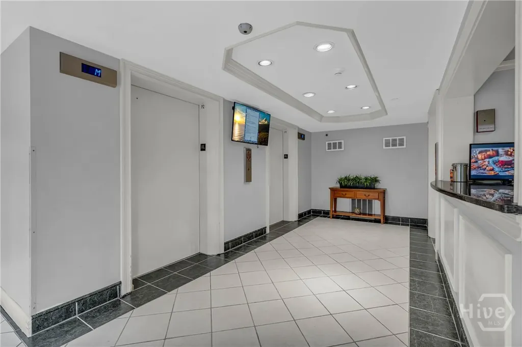 2479 Peachtree Road NE Atlanta GA 30305