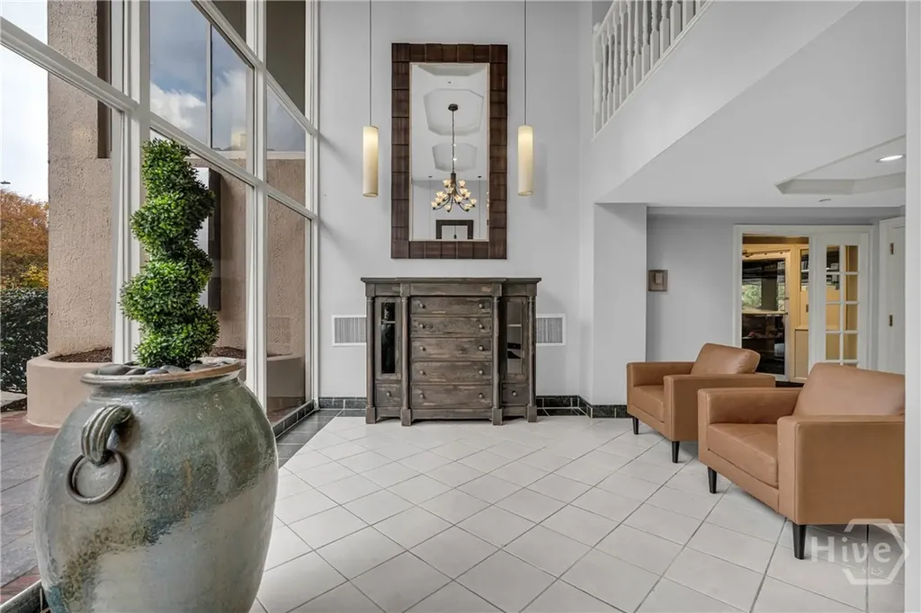 2479 Peachtree Road NE Atlanta GA 30305