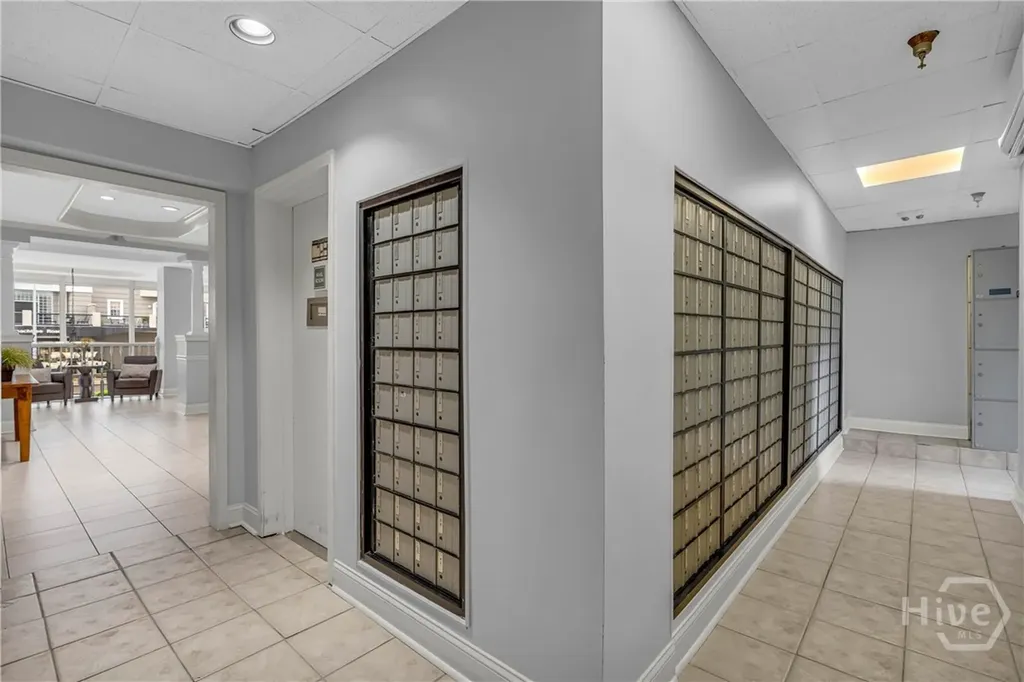 2479 Peachtree Road NE Atlanta GA 30305
