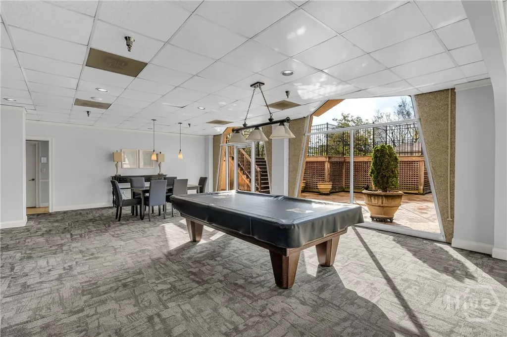 2479 Peachtree Road NE Atlanta GA 30305