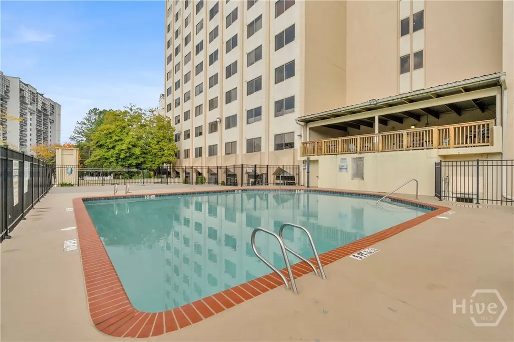 2479 Peachtree Road NE Atlanta GA 30305