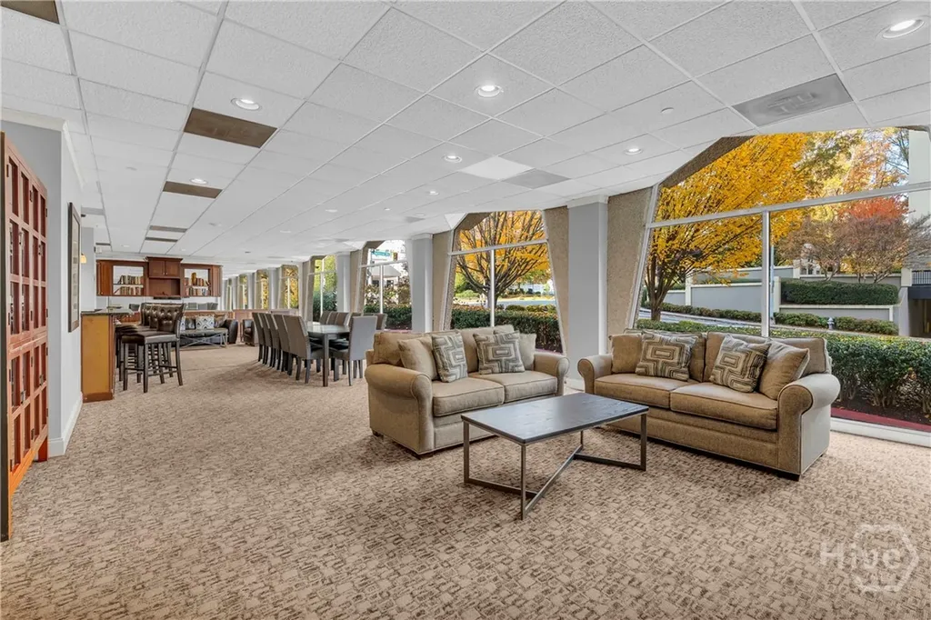 2479 Peachtree Road NE Atlanta GA 30305