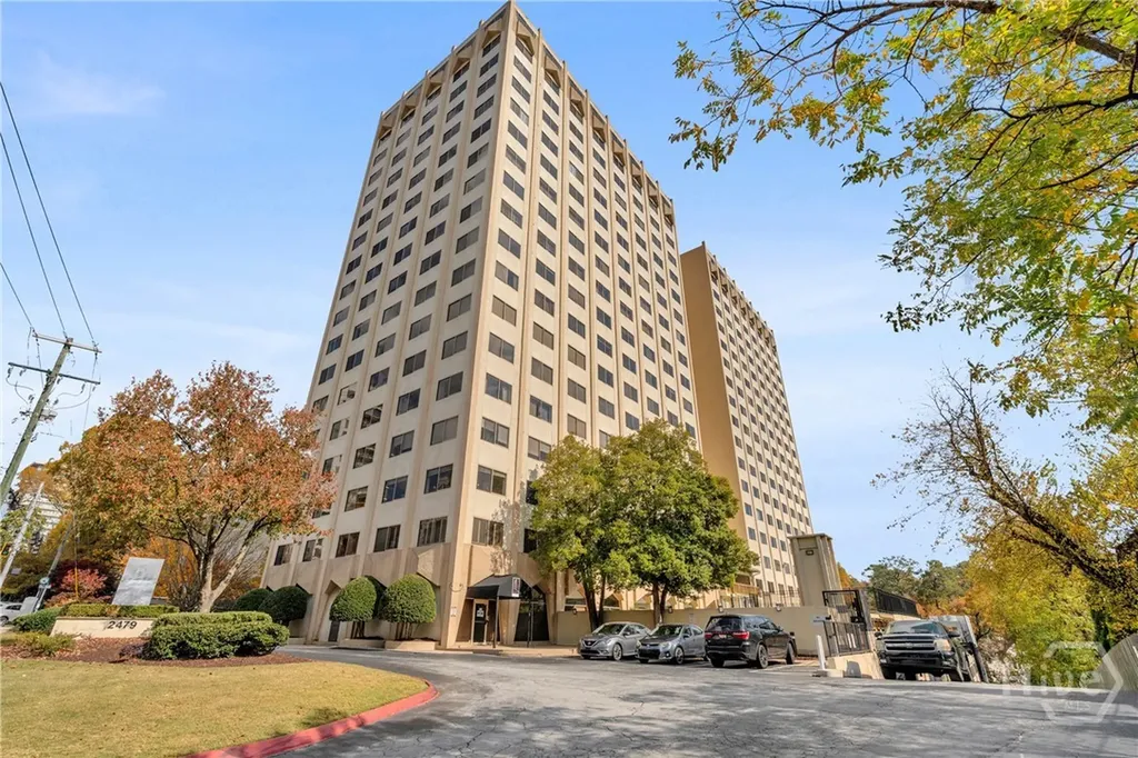 2479 Peachtree Road NE Atlanta GA 30305