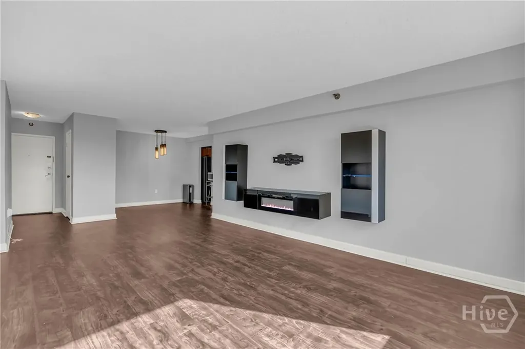 2479 Peachtree Road NE Atlanta GA 30305