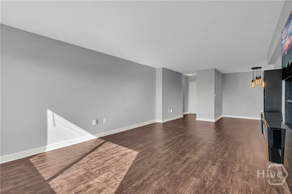 2479 Peachtree Road NE Atlanta GA 30305