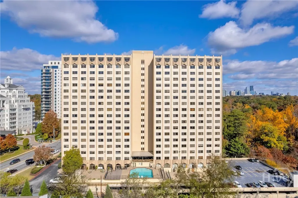 2479 Peachtree Road NE Atlanta GA 30305