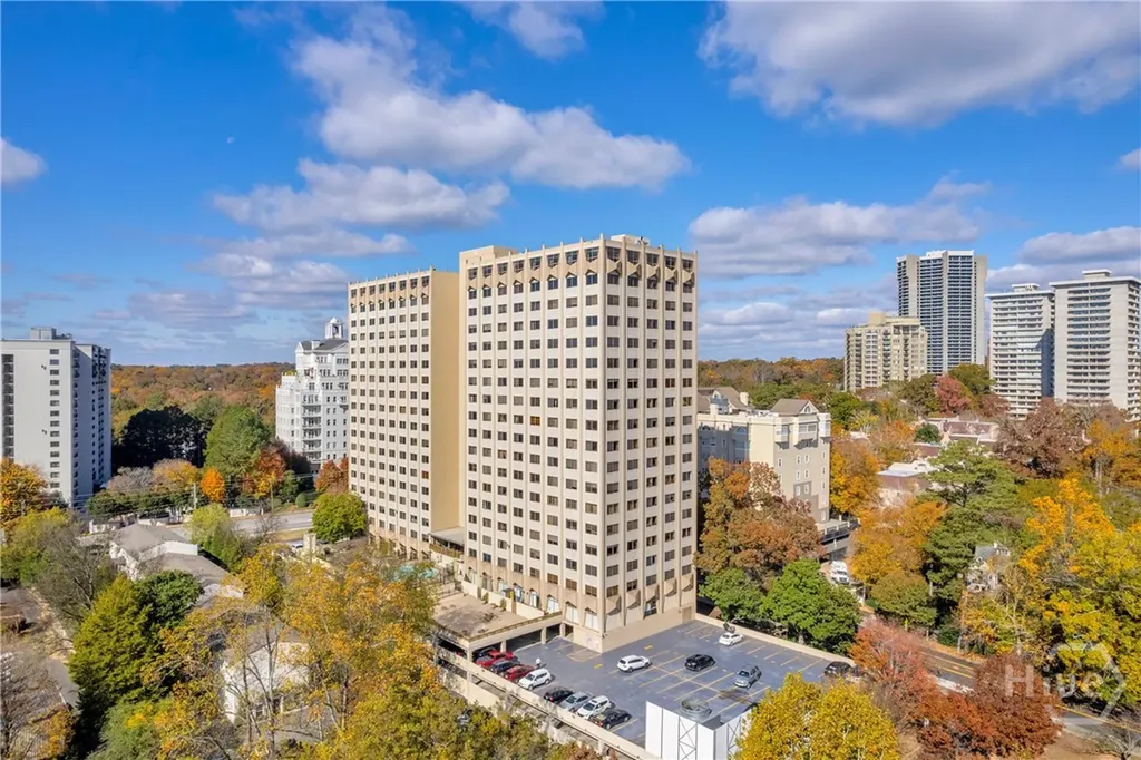2479 Peachtree Road NE Atlanta GA 30305