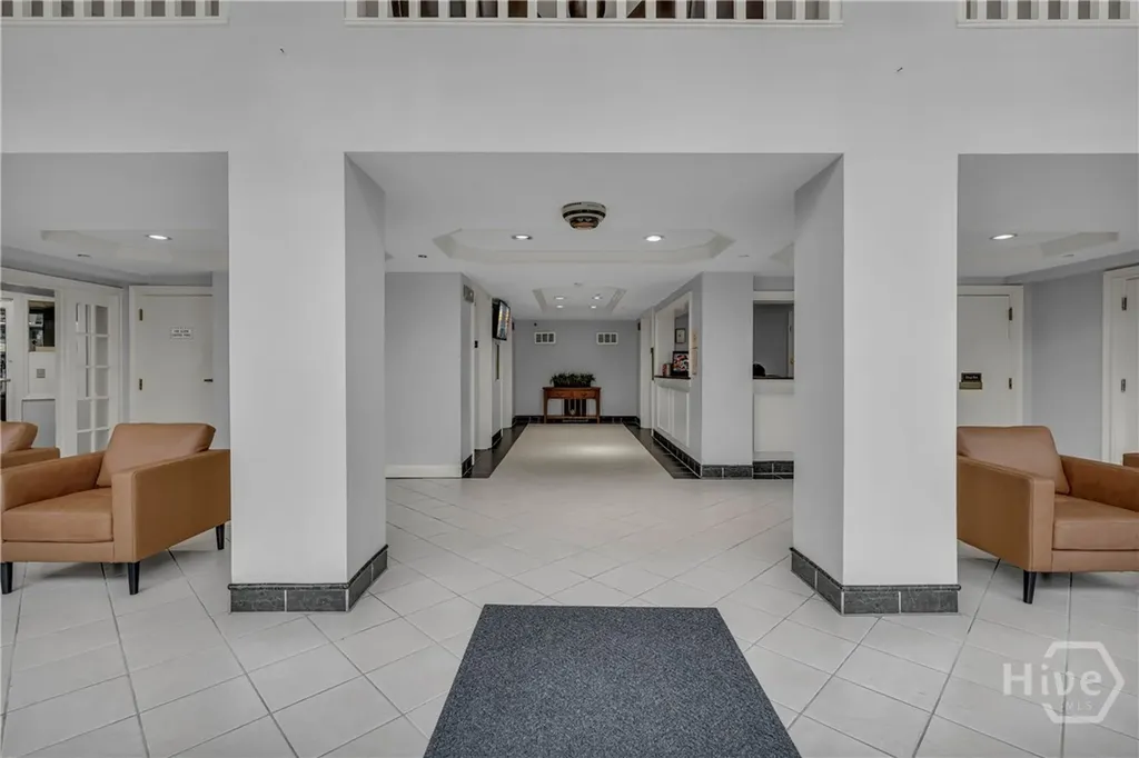 2479 Peachtree Road NE Atlanta GA 30305