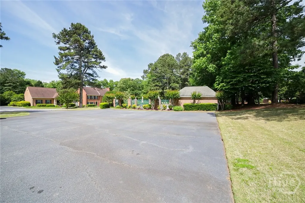184 Hillsborough Drive Athens GA 30606