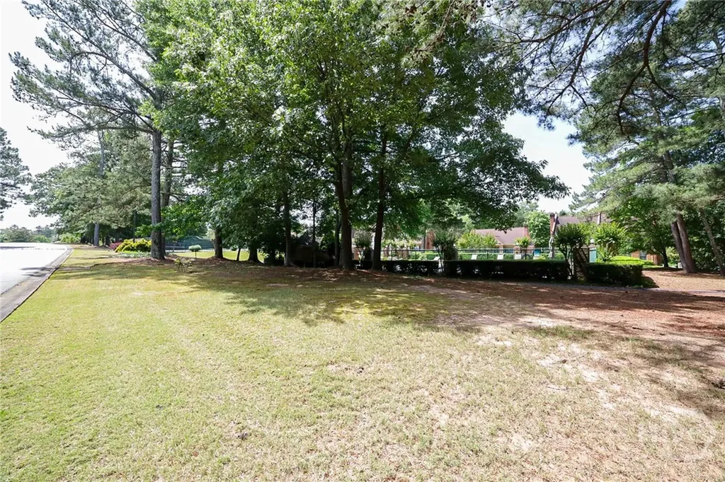 184 Hillsborough Drive Athens GA 30606