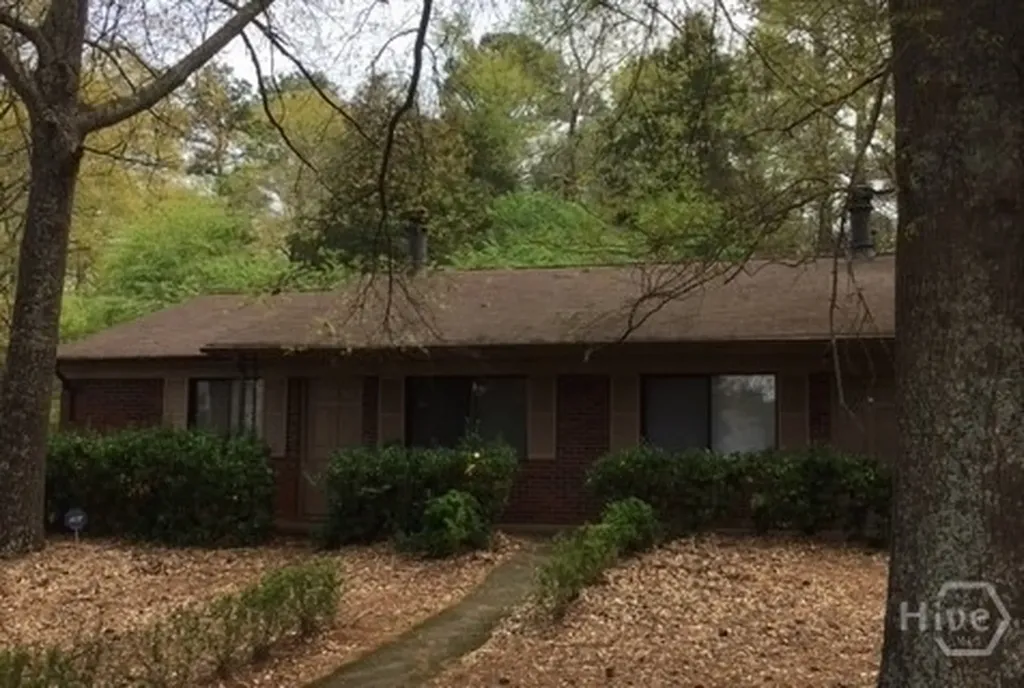 317 Epps Bridge Road Athens GA 30606