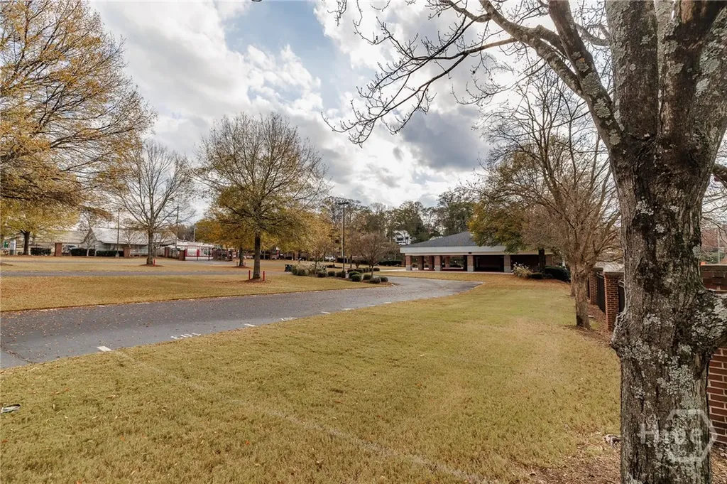225 Oak Street Athens GA 30605