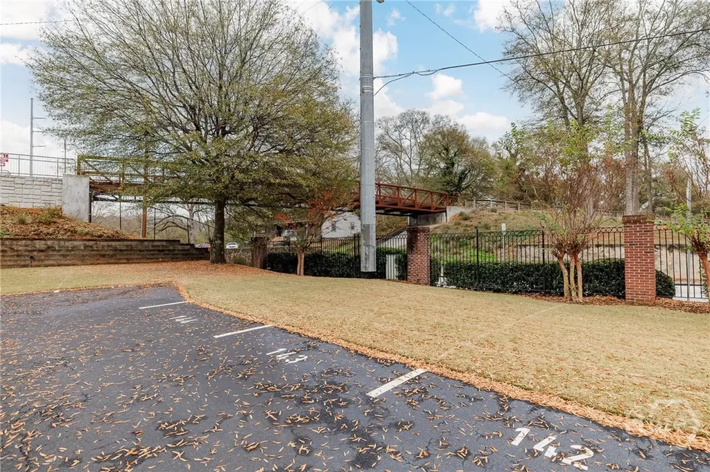225 Oak Street Athens GA 30605