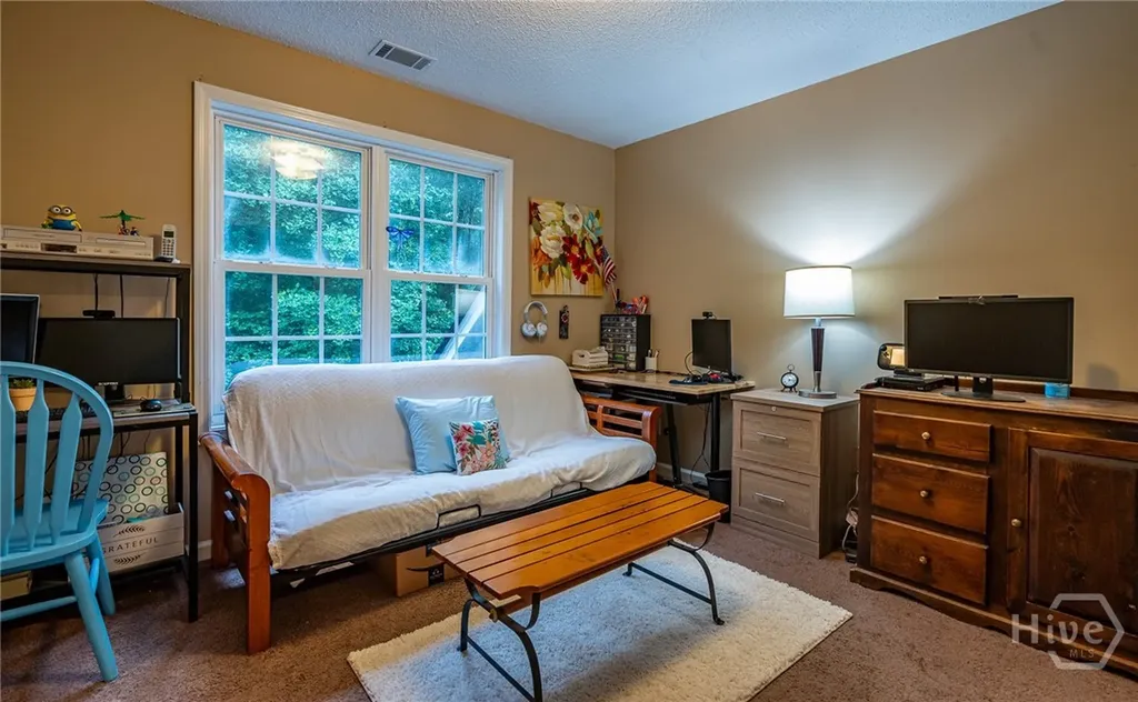 325 Twin Oaks Circle Bogart GA 30622