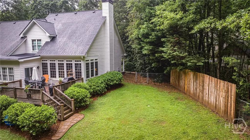 325 Twin Oaks Circle Bogart GA 30622