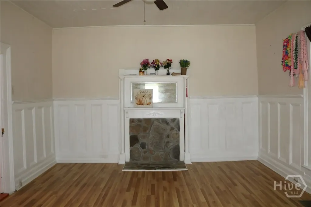 88 S Railroad Avenue Carlton GA 30627