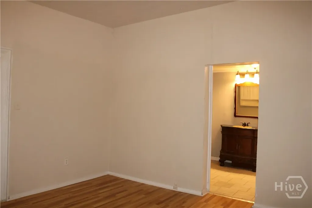 88 S Railroad Avenue Carlton GA 30627