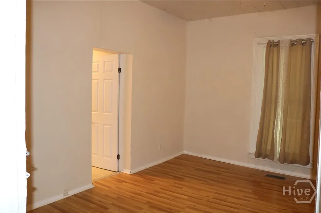 88 S Railroad Avenue Carlton GA 30627