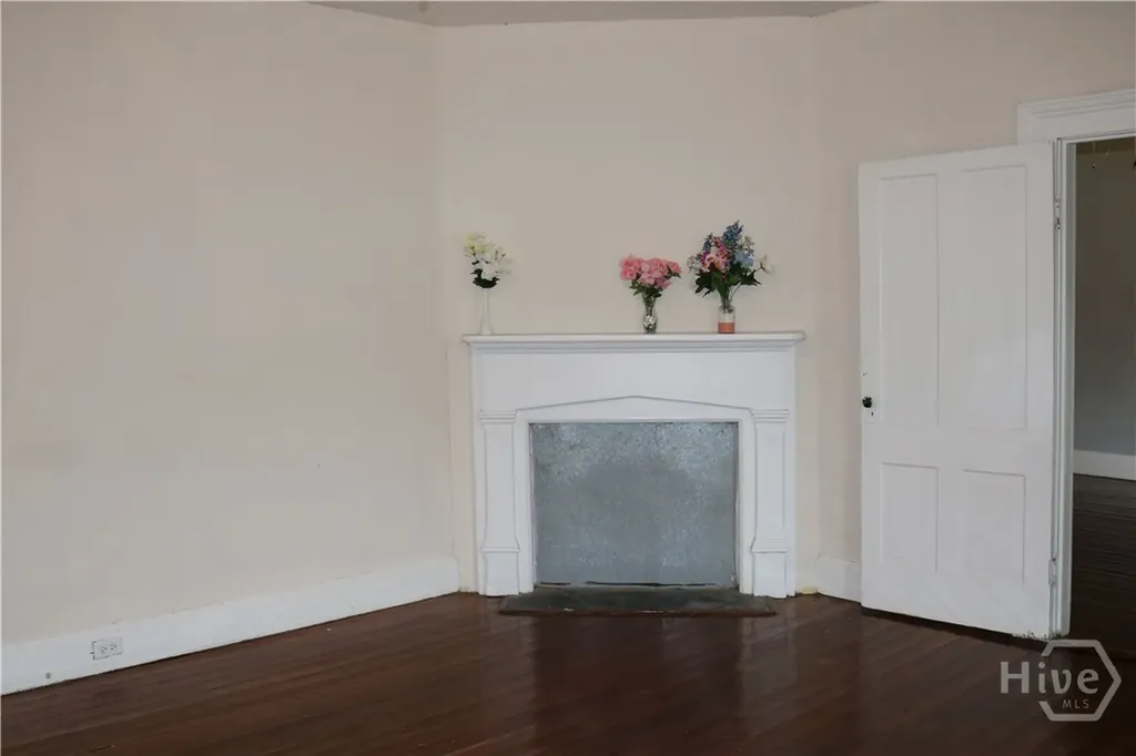 88 S Railroad Avenue Carlton GA 30627