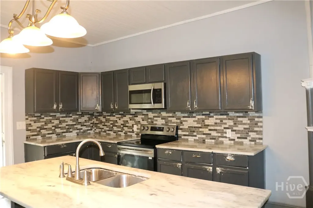 88 S Railroad Avenue Carlton GA 30627