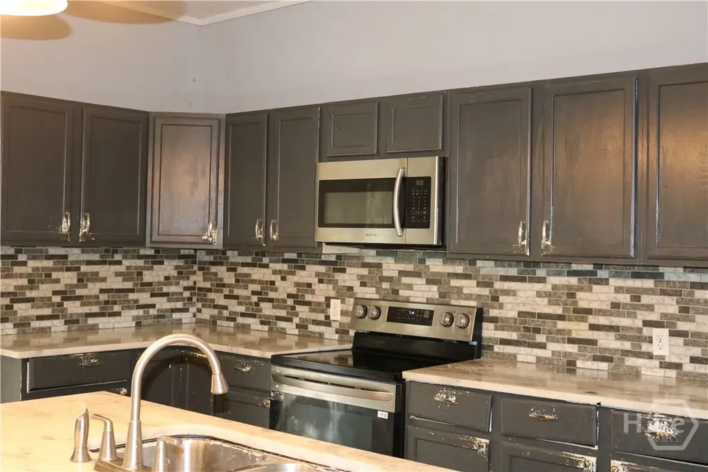 88 S Railroad Avenue Carlton GA 30627