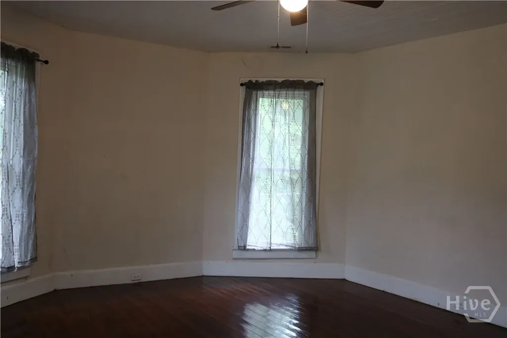 88 S Railroad Avenue Carlton GA 30627