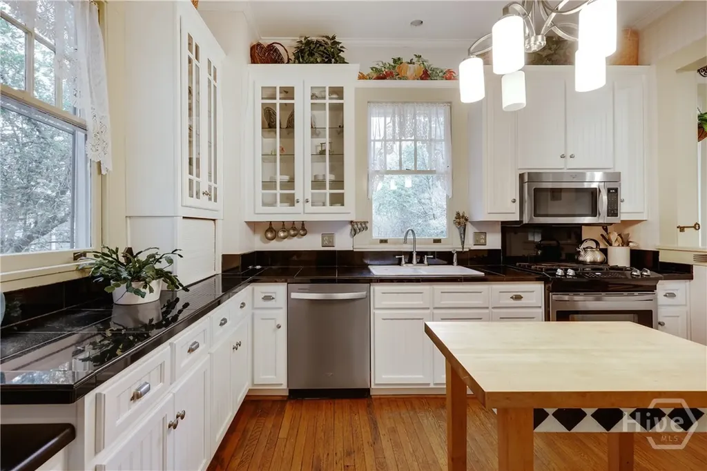 362 W Cloverhurst Avenue Athens GA 30606