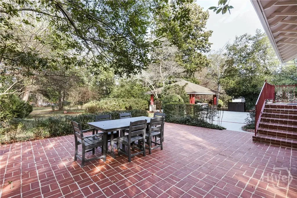 362 W Cloverhurst Avenue Athens GA 30606