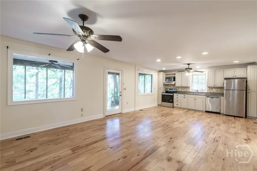 248 W River Bend Drive Eatonton GA 31024