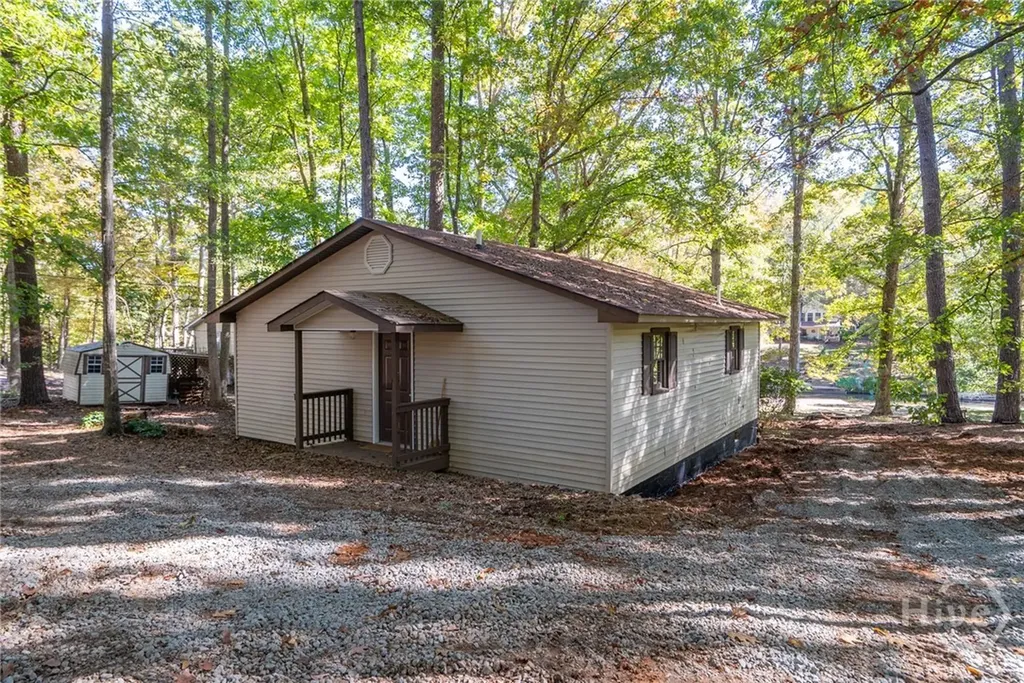 248 W River Bend Drive Eatonton GA 31024