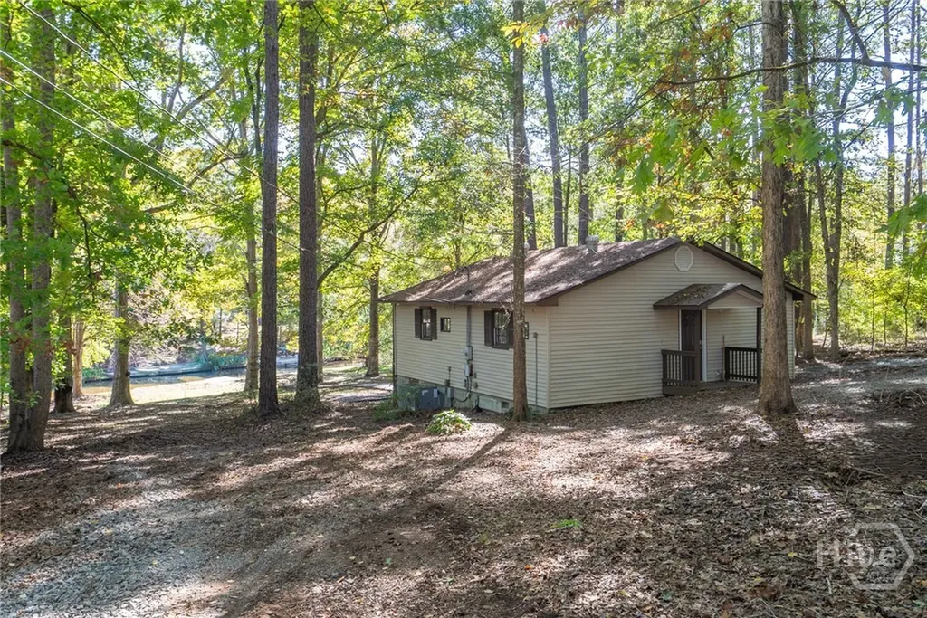 248 W River Bend Drive Eatonton GA 31024