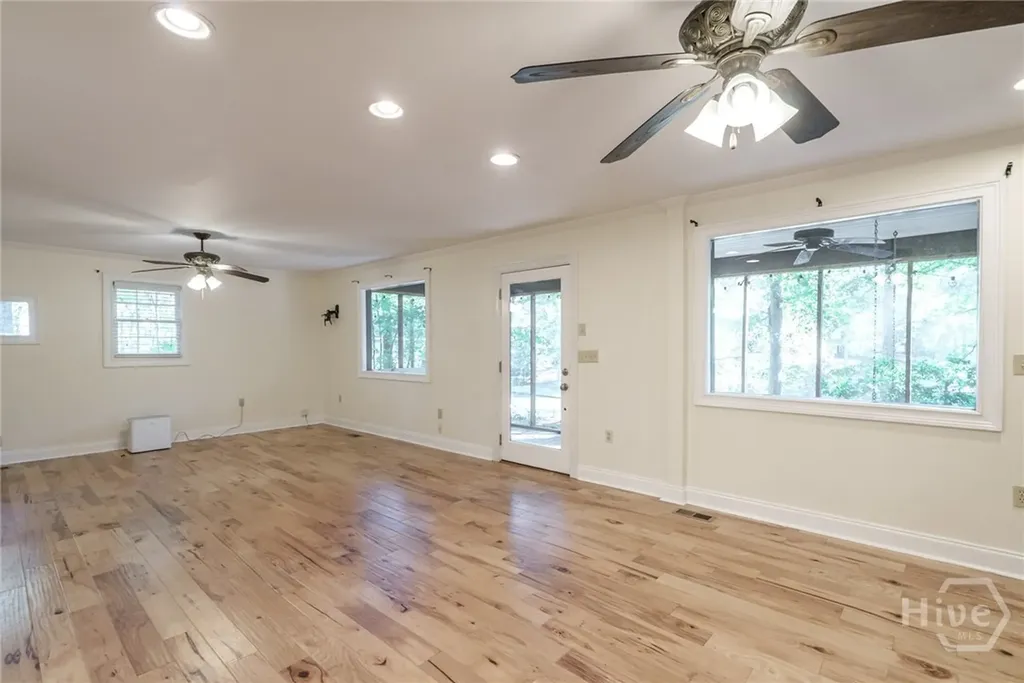 248 W River Bend Drive Eatonton GA 31024