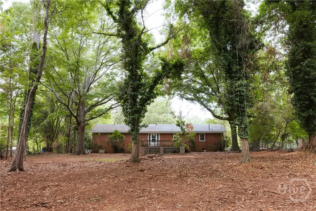 135 Cavalier Court Athens GA 30606