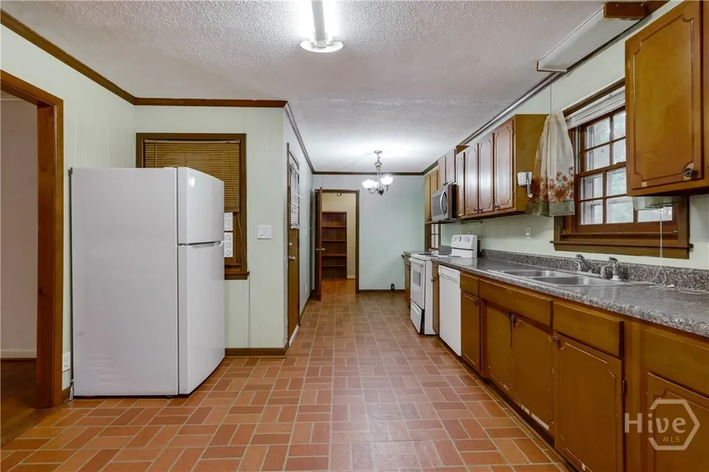 135 Cavalier Court Athens GA 30606
