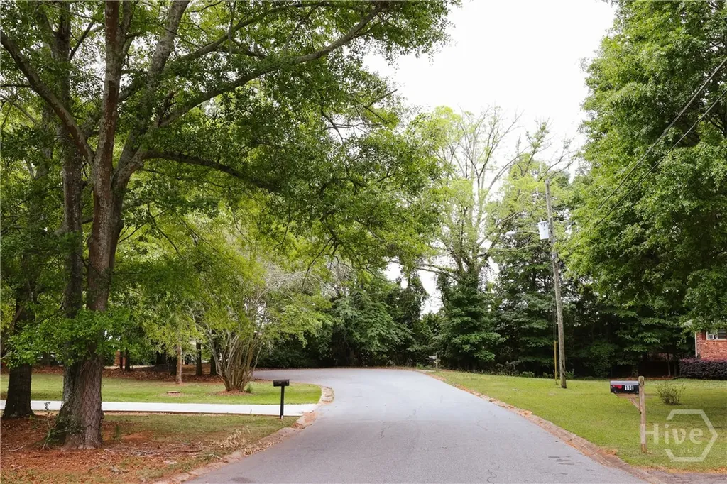 135 Cavalier Court Athens GA 30606