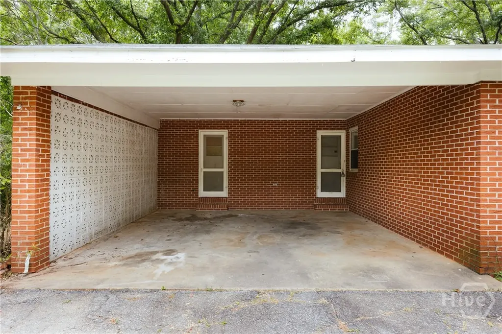 135 Cavalier Court Athens GA 30606