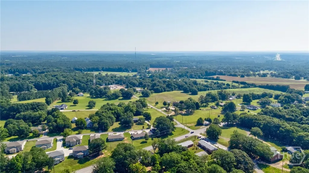 540 Sunset Avenue Comer GA 30629