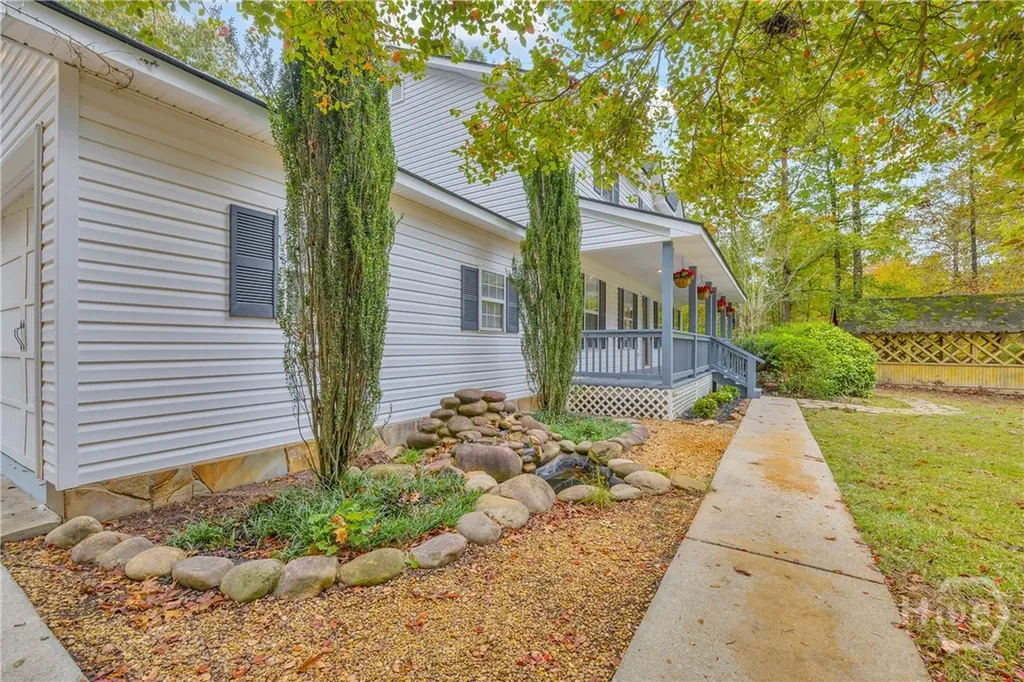 450 Stagecoach Way Danielsville GA 30633