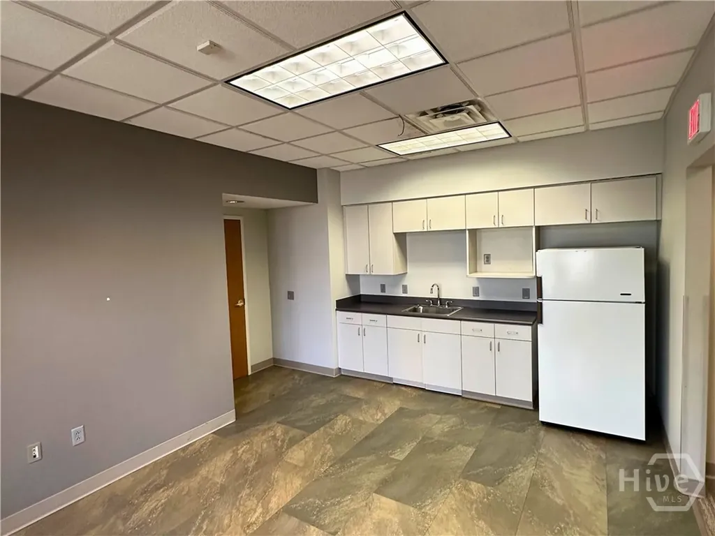 275 Professional Court Riverdale GA 30274