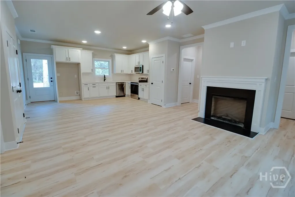 1198 Sunset Cove Tignall GA 30668