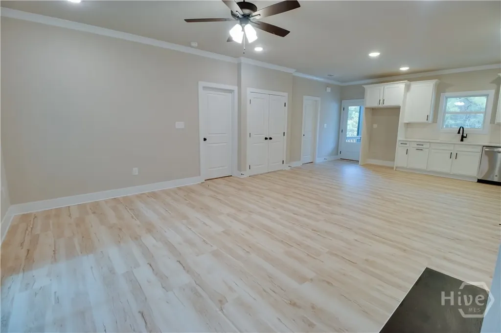 1198 Sunset Cove Tignall GA 30668