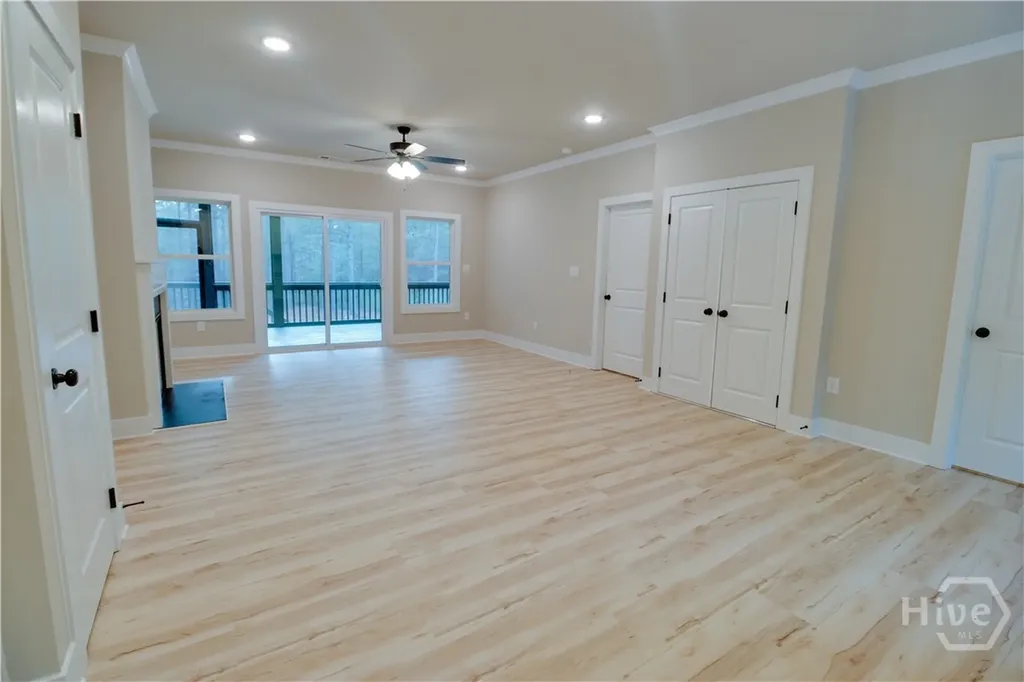 1198 Sunset Cove Tignall GA 30668