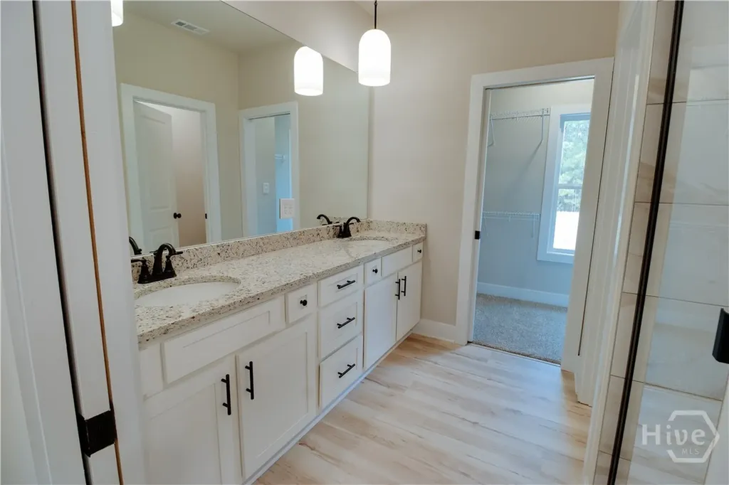 1198 Sunset Cove Tignall GA 30668