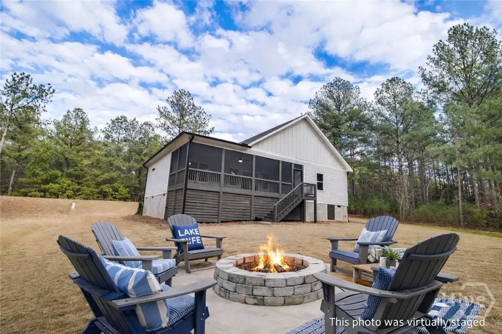1198 Sunset Cove Tignall GA 30668