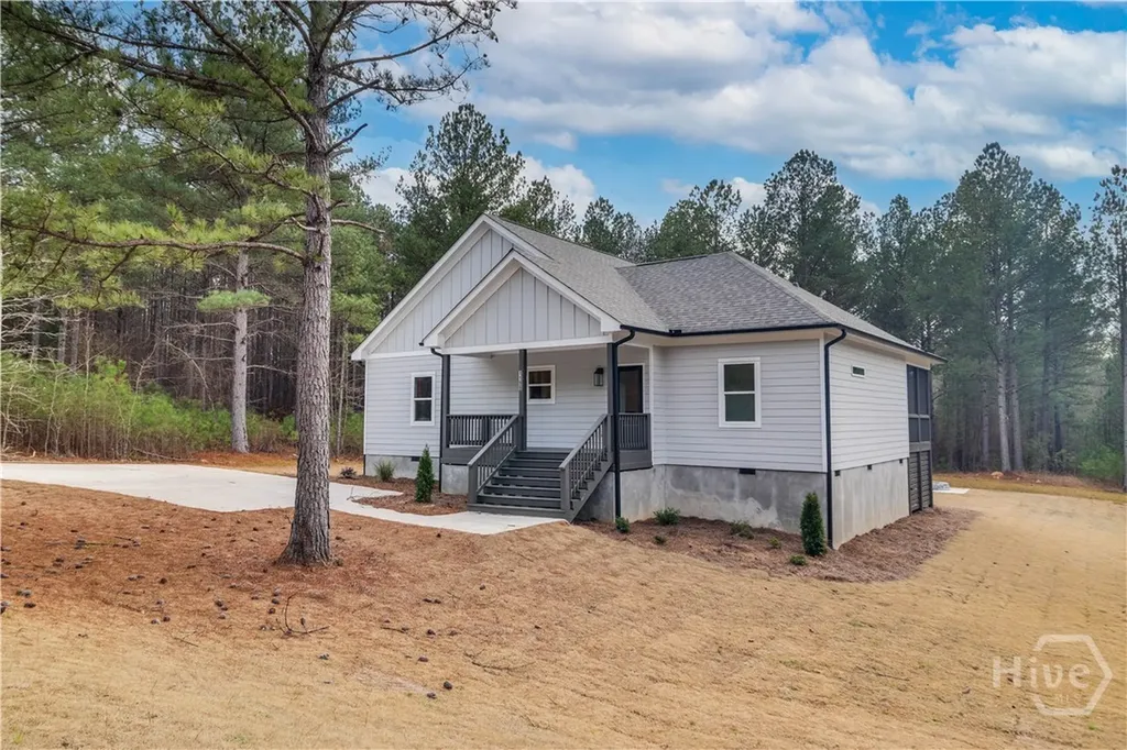 1198 Sunset Cove Tignall GA 30668