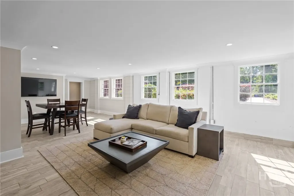 169 Fortson Circle Athens GA 30606