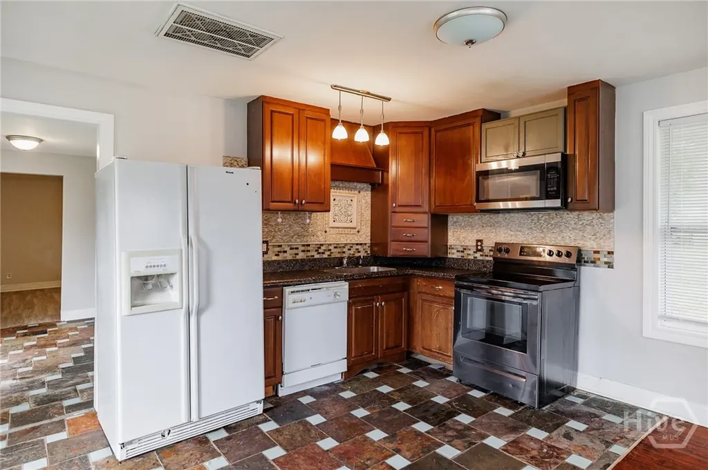 121 Sweetgum Way Athens GA 30601