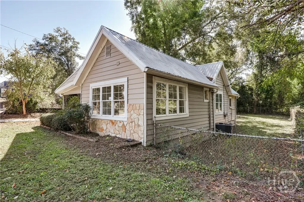 697 Barber Street Athens GA 30601