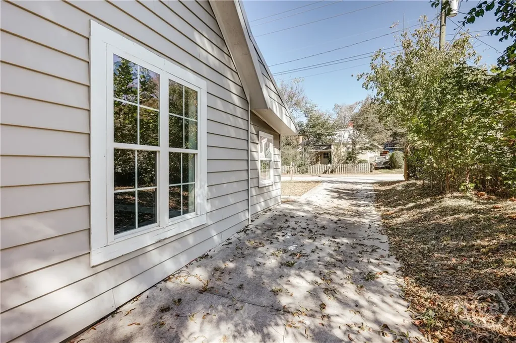 697 Barber Street Athens GA 30601